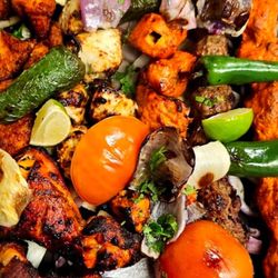 Smokey Grill - Barbecue meat platter