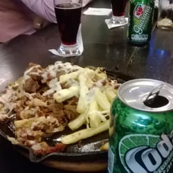 Taco's Bar - Filé com fritas e queijo