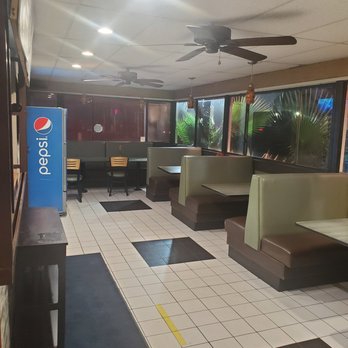 Savory Burger - Inside - Burgers Near Me - Long Beach, California