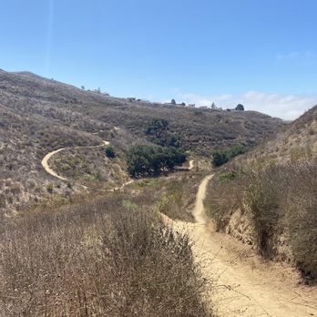 Arroyo Verde Park - View looking back on the trails - Hiking Near Me - Ventura, California Arroyo Verde Park - View looking back on the trails - Hiking Near Me - Ventura, California