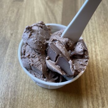 Amorino - Chocolate Hazelnut - Desserts Near Me - Chicago, Illinois Amorino - Chocolate Hazelnut - Desserts Near Me - Chicago, Illinois