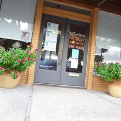 Lisa & Co Salon - Salon Entrance