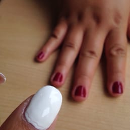 Did a horrible job on my nails ( in white done with acrylic), but great on my sisters ( mani and gel). Did a horrible job on my nails ( in white done with acrylic), but great on my sisters ( mani and gel).