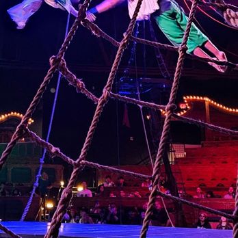 Pirates Dinner Adventure - Flying pirates . - American Near Me - Buena Park, California Pirates Dinner Adventure - Flying pirates . - American Near Me - Buena Park, California