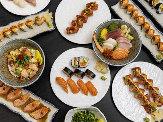 Mangetsu Sushi by null