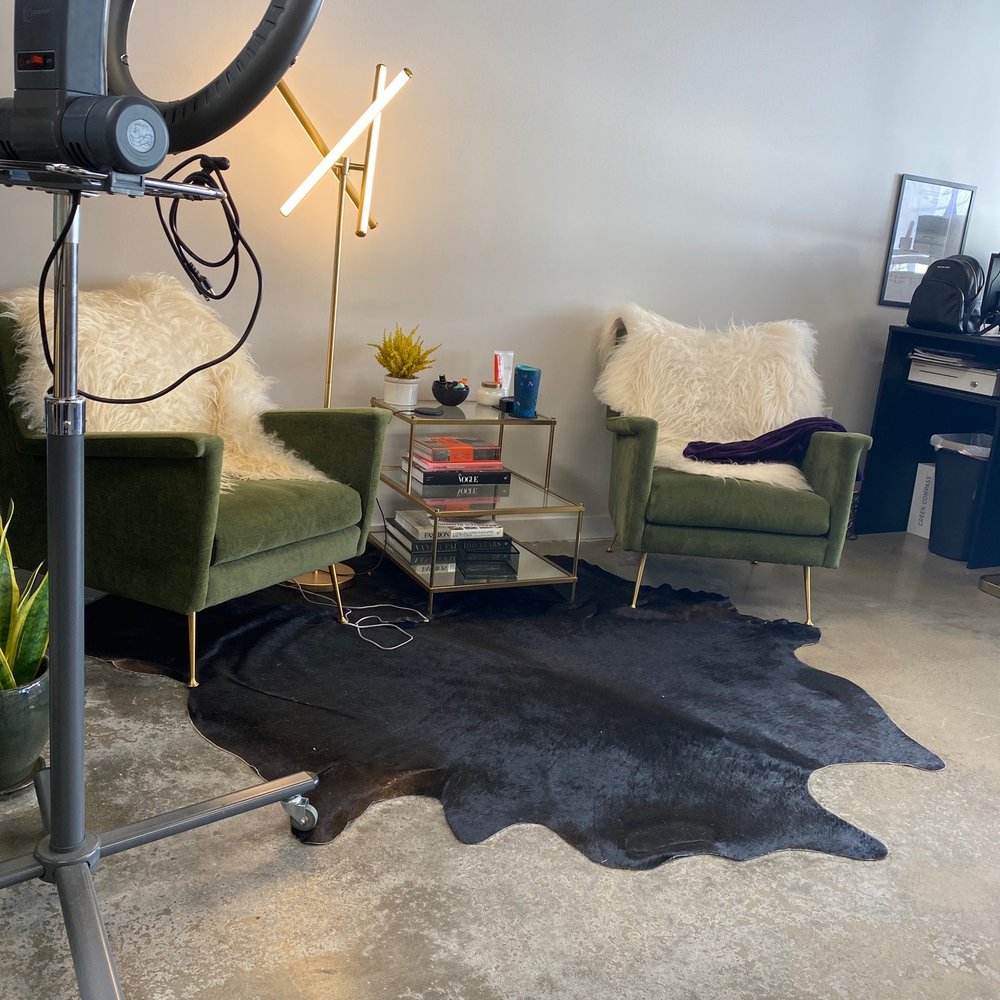 Studio Schatzi - Why cozy Studio, first time here and already live it. - Hair Stylists Near Me - HUNTINGTN BCH, California