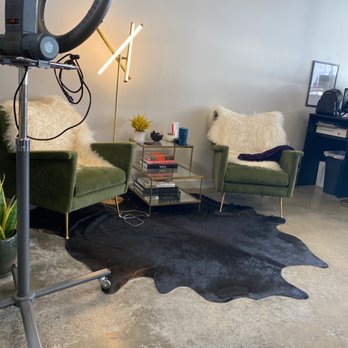 Studio Schatzi - Why cozy Studio, first time here and already live it. - Hair Stylists Near Me - HUNTINGTN BCH, California Studio Schatzi - Why cozy Studio, first time here and already live it. - Hair Stylists Near Me - HUNTINGTN BCH, California