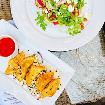 Lindey's - Beet Hummus on toast & Potstickers - New American Near Me - Columbus, Ohio Lindey's - Beet Hummus on toast & Potstickers - New American Near Me - Columbus, Ohio