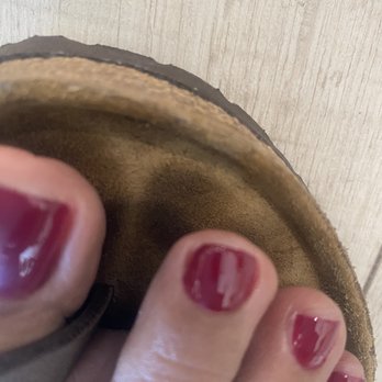 Le My's Salon - Uneven polish - Nail Salons Near Me - Downey, California