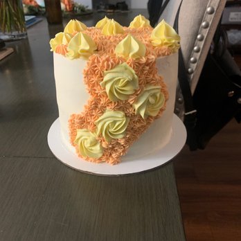 Mini Desserts Catering - Mango Tres Leches Cake - Desserts Near Me Mini Desserts Catering - Mango Tres Leches Cake - Desserts Near Me