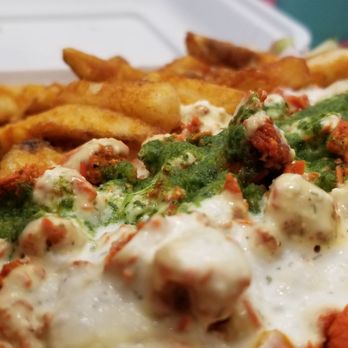 Halal Munchies - a meal in a styrofoam container - Halal Near Me - Fresh Meadows, New York Halal Munchies - a meal in a styrofoam container - Halal Near Me - Fresh Meadows, New York