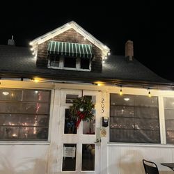 Tautog's Restaurant