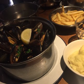 Belgo Centraal - Mussels - Belgian Near Me - London, XGL