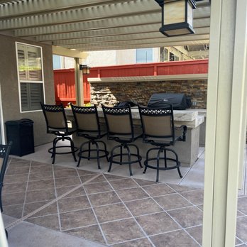 Green Thumb Landscape - a patio with a table and chairs - Landscaping Near Me - San Diego, California Green Thumb Landscape - a patio with a table and chairs - Landscaping Near Me - San Diego, California