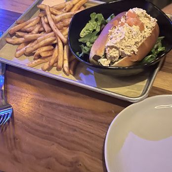 Broken Compass Tiki - Lobster roll - New American Near Me - Burbank, California Broken Compass Tiki - Lobster roll - New American Near Me - Burbank, California
