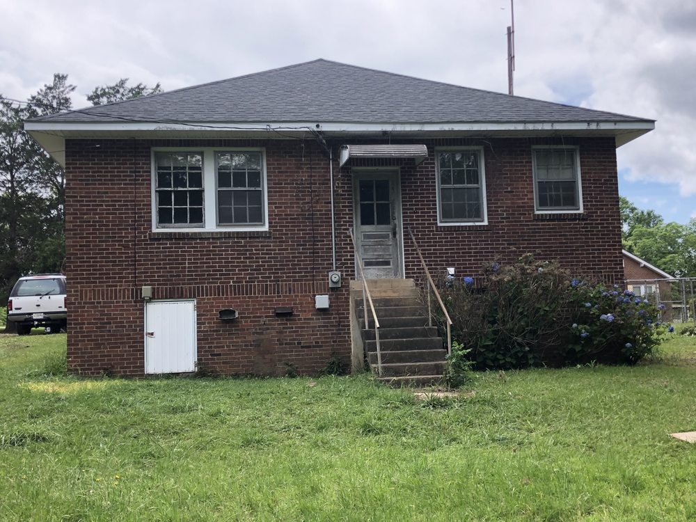 Slide of Ray's Roofing & Restoration