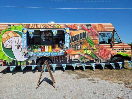 Omnivorium Food Truck by null