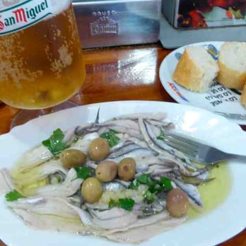 Bar Leo - Cold beers, tapas, sports on tv, good hostess. This place is great. - Tapas/Small Plates Near Me - Barcelona, B