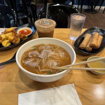 Viet Kitchen - Pho ti A.8 - Cream Cheese Wonton and A.1 - Egg Roll - Vietnamese Near Me - Panorama City, California Viet Kitchen - Pho ti A.8 - Cream Cheese Wonton and A.1 - Egg Roll - Vietnamese Near Me - Panorama City, California