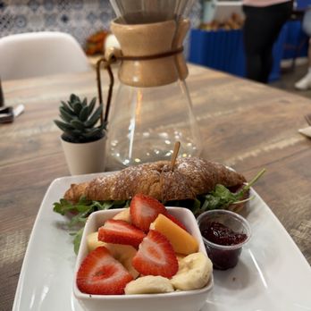 Mao’s Bakery - Croissant Perseo - Coffee & Tea Near Me - Houston, Texas