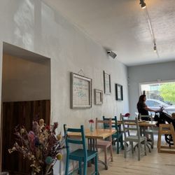 Just BE Kitchen - Cozy inside