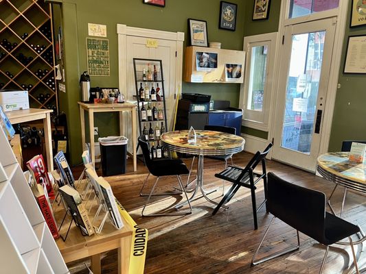 Scuppernong Books by null