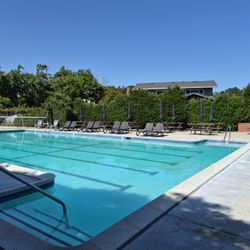 Briarhill Cabana Club