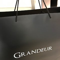 Grandeur by null