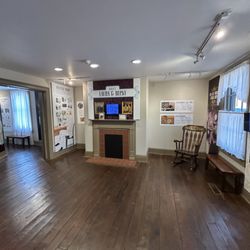 Becky Thatcher's Home - Display