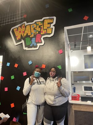 Waffle Bar by null