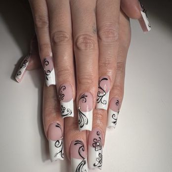 Polished Nail Bar  - Nail Salons Near Me - Los Angeles, California