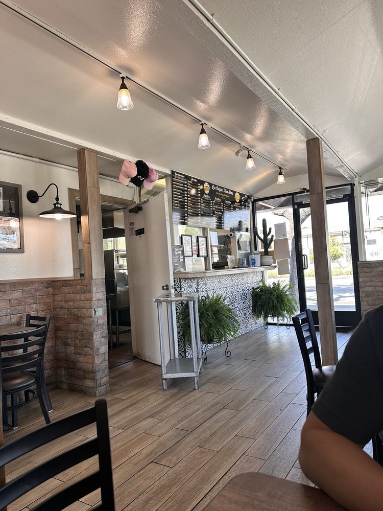 Los Cotijas Taco Shop