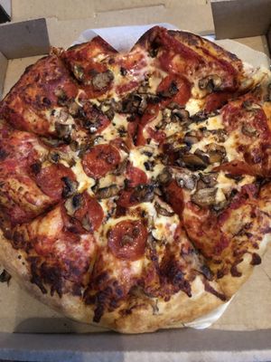 Casey's Pizza by null