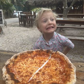 Tulumunchies - Cheese pizza, this 6yr old ate the WHOLE dang thing! - Food Trucks Near Me - Tulum, ROO