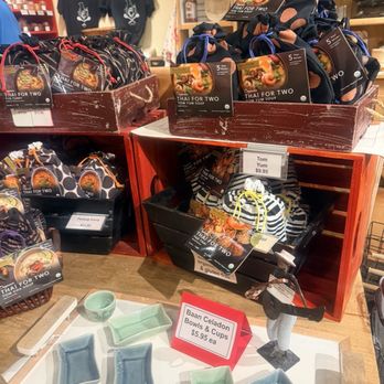 The Spice Tin - Herbs & Spices Near Me - Murphys, California