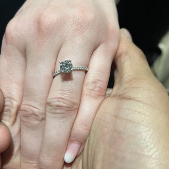 Shane Co. - Jewelry Near Me - Roseville, California