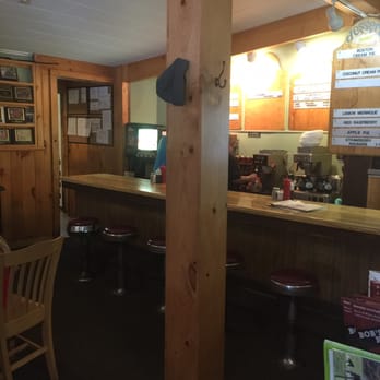 Bob's Country Kitchen - Breakfast & Brunch Near Me - Lanesborough, Massachusetts Bob's Country Kitchen - Breakfast & Brunch Near Me - Lanesborough, Massachusetts