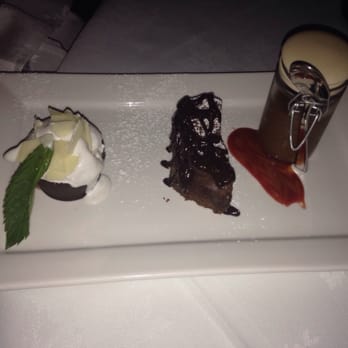 Danny Minnies Restaurant - Chocolate trio.....dessert - Restaurants Near Me - Annagry, DL