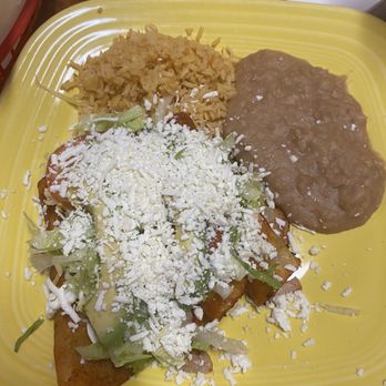 La Mexicana - Enchiladas with red sauce - Mexican Near Me - Baton Rouge, Louisiana La Mexicana - Enchiladas with red sauce - Mexican Near Me - Baton Rouge, Louisiana