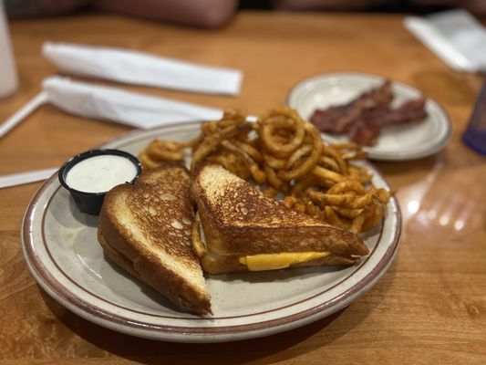 Blueberry Hill Family Restaurant by null
