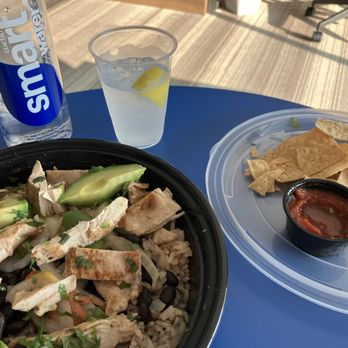 Los Habaneros - Chicken fajita bowl - Mexican Near Me - Hudson, Wisconsin Los Habaneros - Chicken fajita bowl - Mexican Near Me - Hudson, Wisconsin