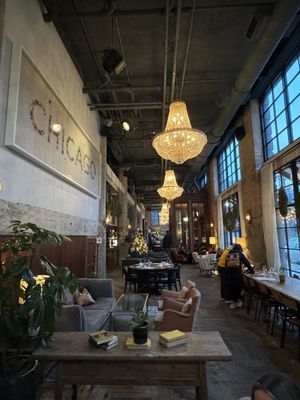 The Allis Chicago by null