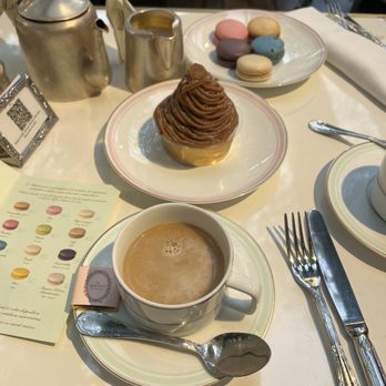 Ladurée - My delicious treats - Macarons Near Me - Paris, 75 Ladurée - My delicious treats - Macarons Near Me - Paris, 75