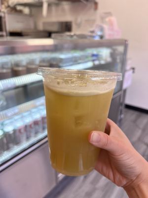 Bánh Mì Cô Út 2 by null