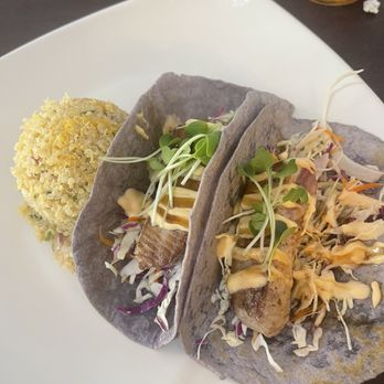SixtyTwo MarcKet - seared ahi tacos with pumpkin quinoa - New American Near Me - Wailuku, Hawaii