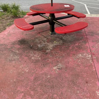 Bruster's Real Ice Cream - Examples of the horrible seating area! - Ice Cream & Frozen Yogurt Near Me - Alpharetta, Georgia Bruster's Real Ice Cream - Examples of the horrible seating area! - Ice Cream & Frozen Yogurt Near Me - Alpharetta, Georgia