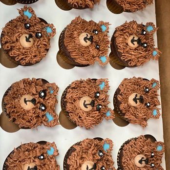 Elegant Bakery - a dozen cupcakes in a box - Bakeries Near Me - Lakewood, Colorado