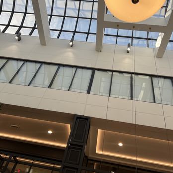 One Sixth - Love the atrium - Cafes Near Me - Phoenix, Arizona One Sixth - Love the atrium - Cafes Near Me - Phoenix, Arizona