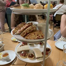 Parisian high tea