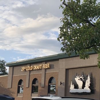 Twin Peaks - Sports Bars Near Me - Pittsburgh, Pennsylvania